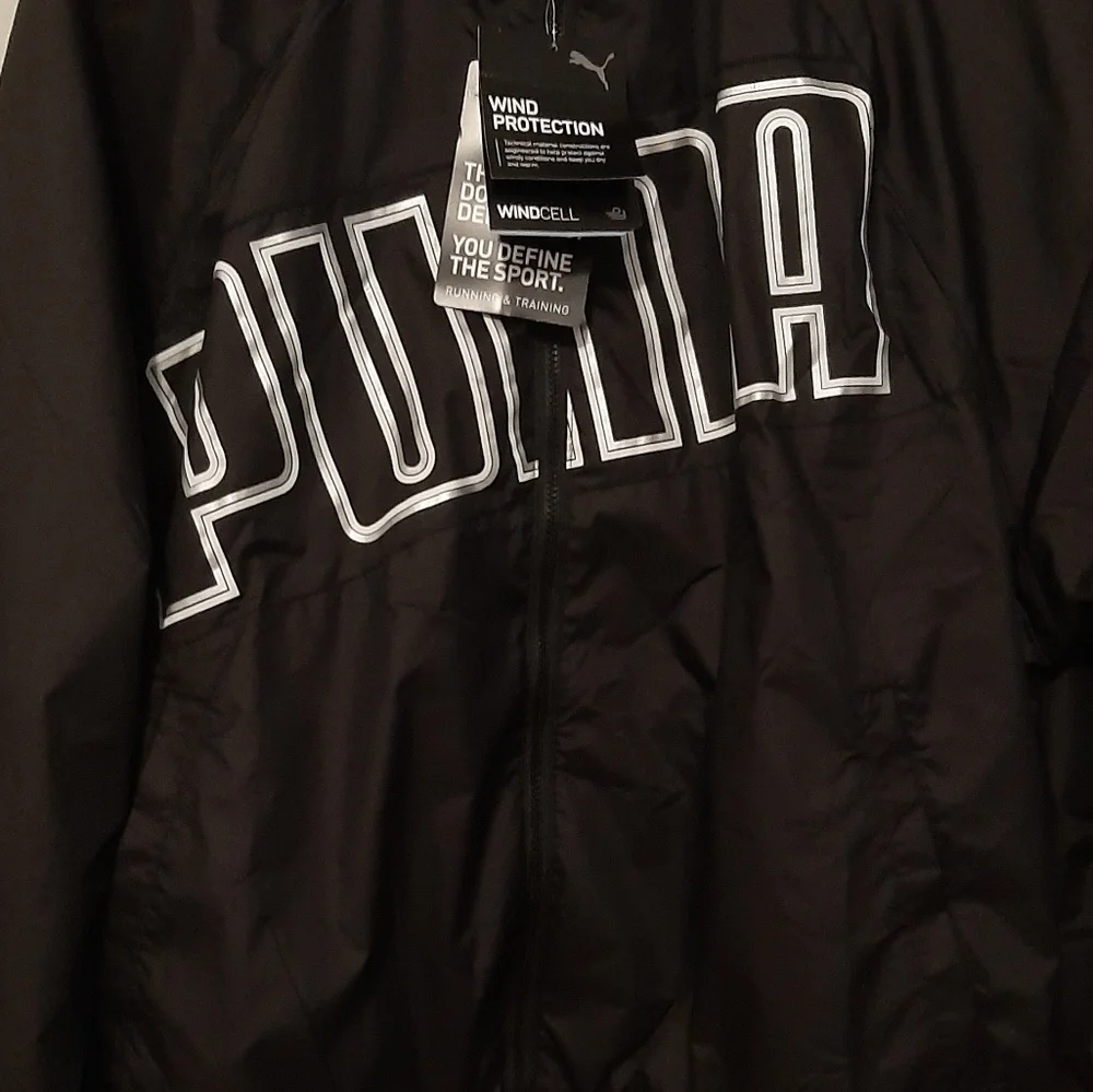 Puma - Picture 3 of 3